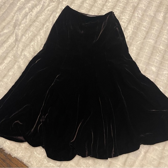 Ann Taylor wine color Velvet A-Line women’s Skirt - Picture 4 of 8